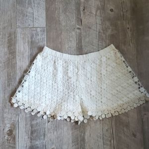 Alexis cream shorts size M